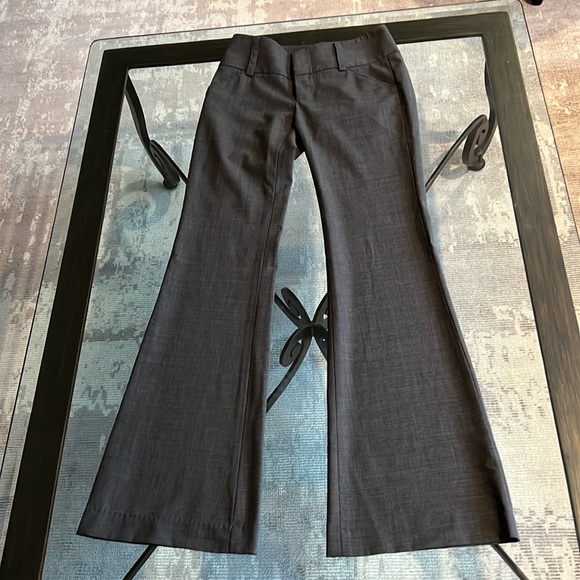 Alice+Olivia Gray Wool Trousers. 0 - Picture 9 of 11